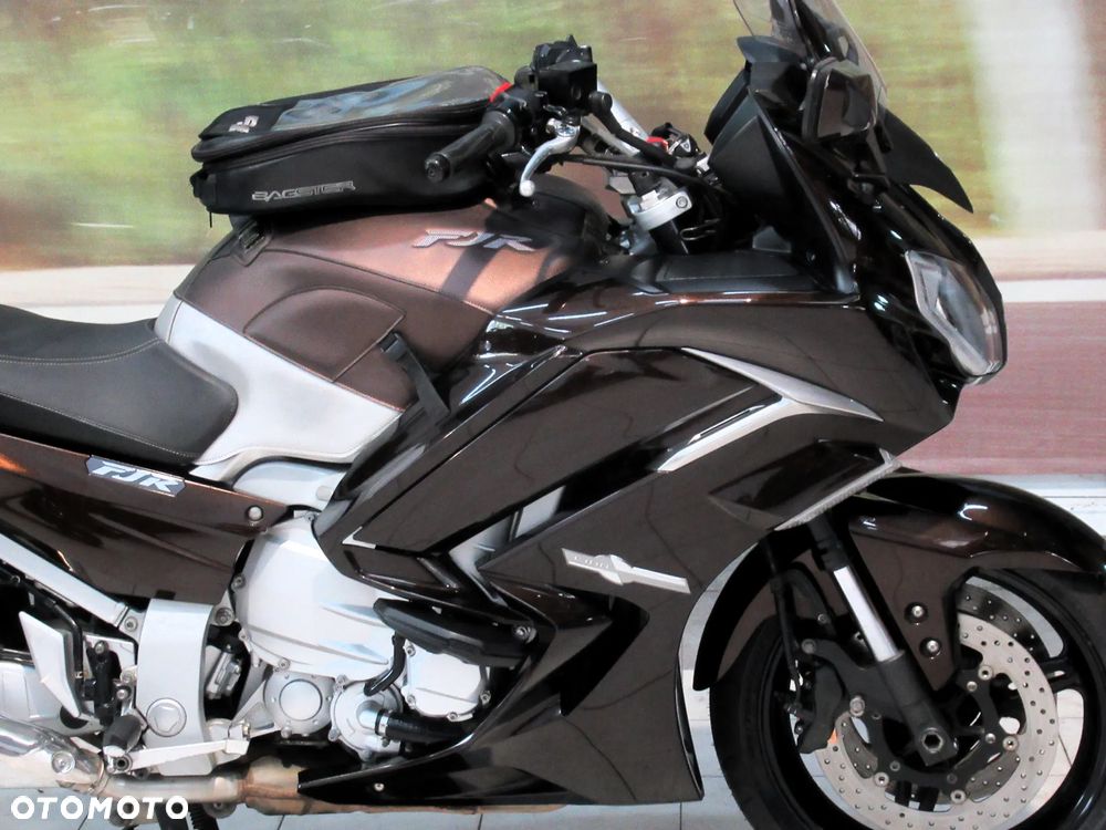Yamaha FJR - 9