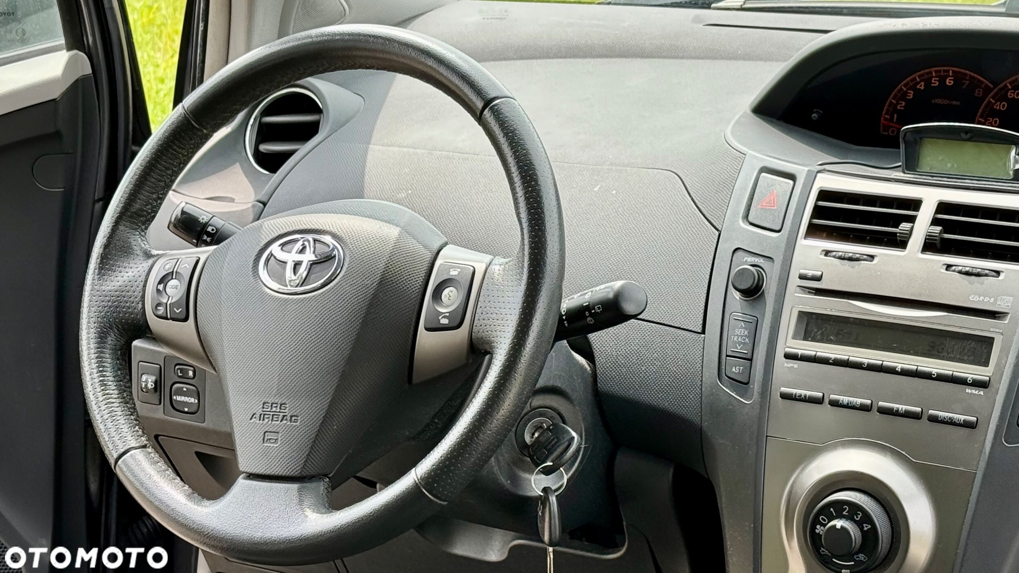 Toyota Yaris - 18