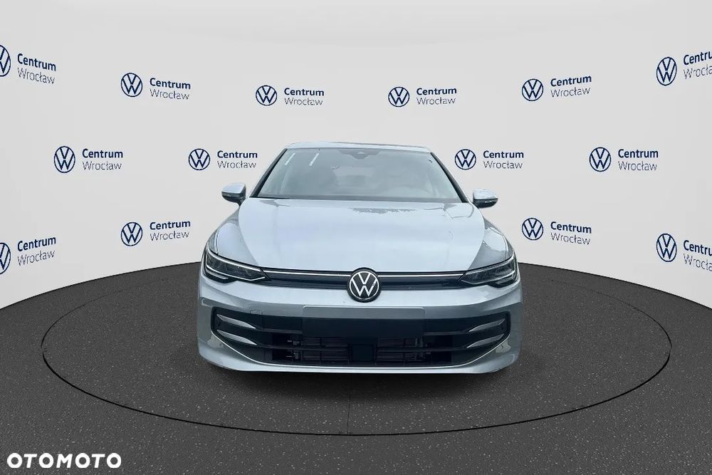 Volkswagen Golf - 2