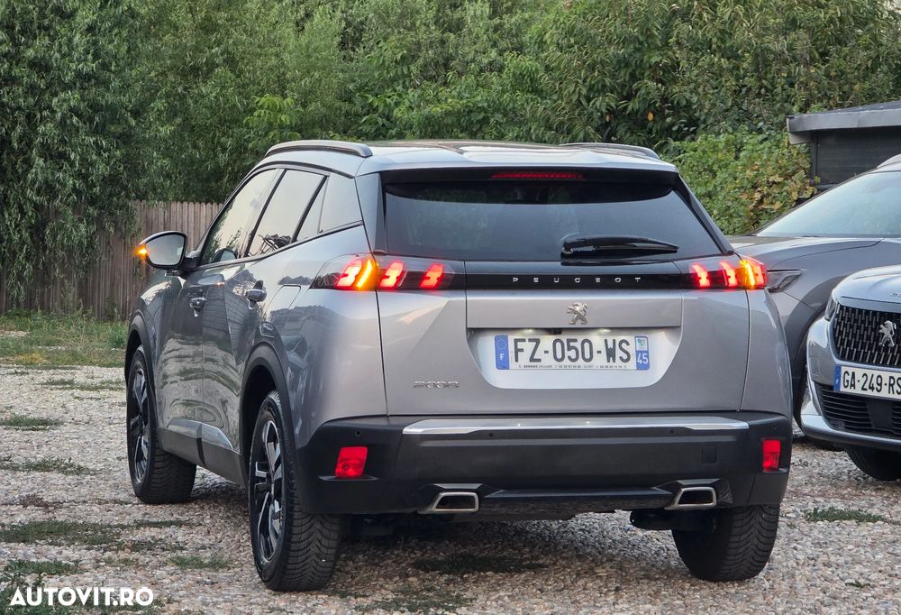 Peugeot 2008 PureTech 130 EAT8 GT - 14