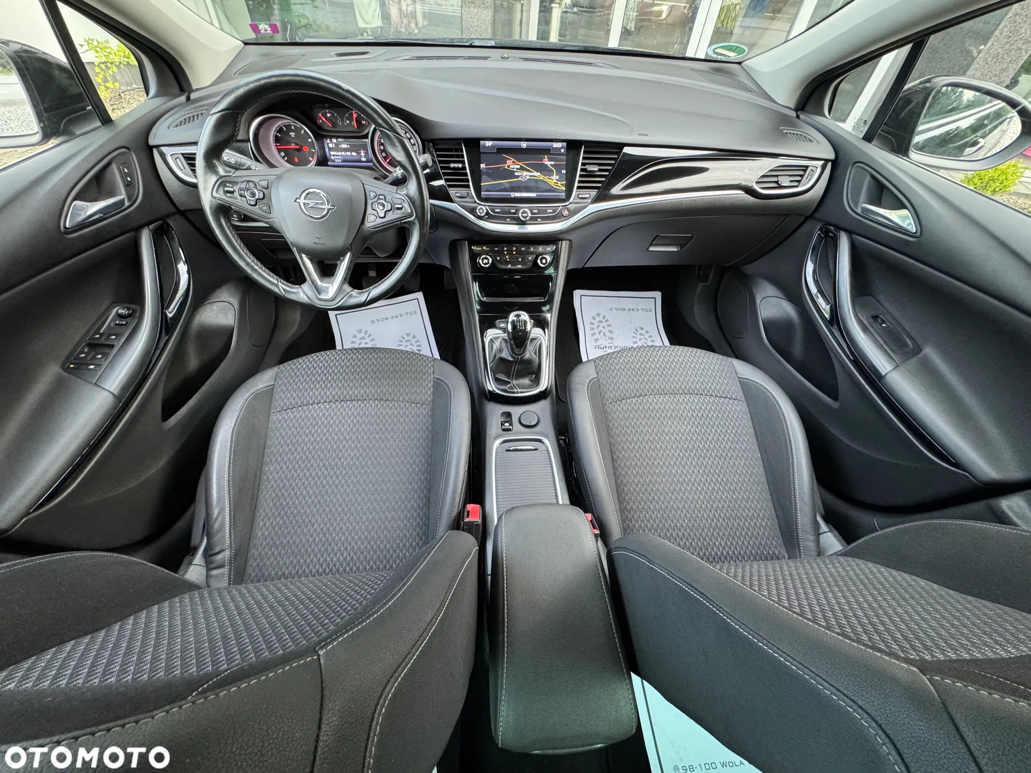 Opel Astra 1.4 Turbo 120 Jahre - 12
