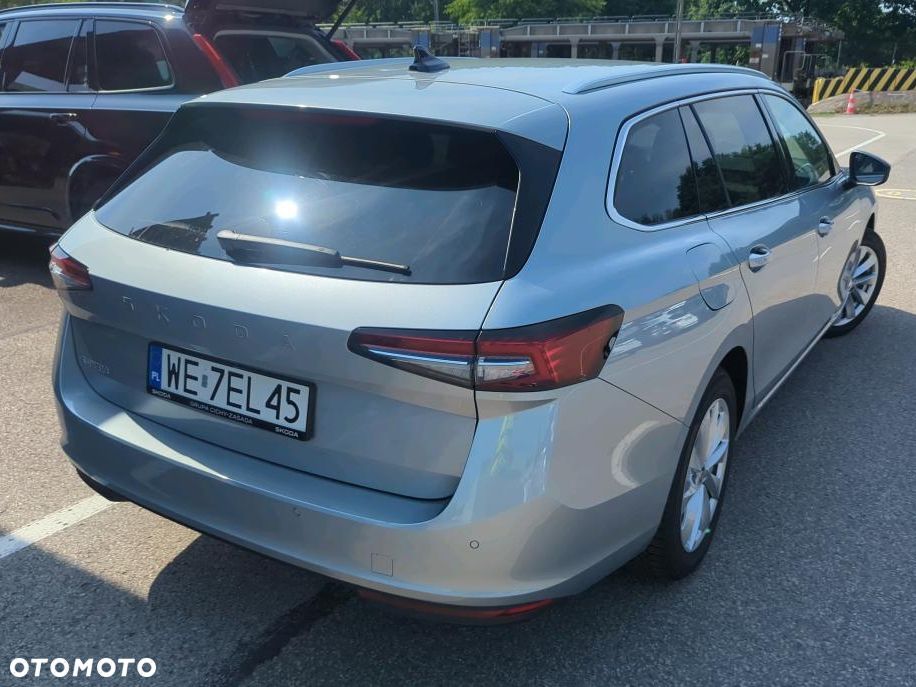 Skoda Superb 1.5 TSI mHEV Selection DSG - 4