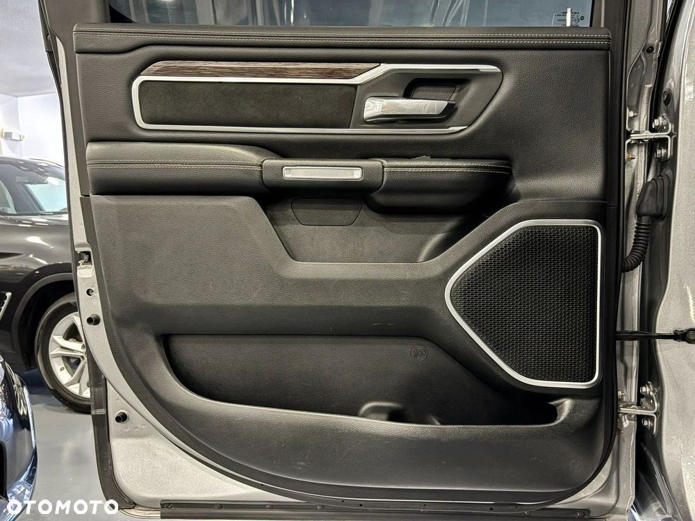 Dodge RAM 5.7 4x4 - 37