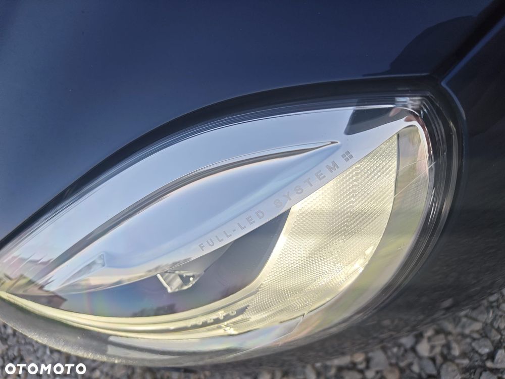 Volvo V40 D2 Momentum - 9