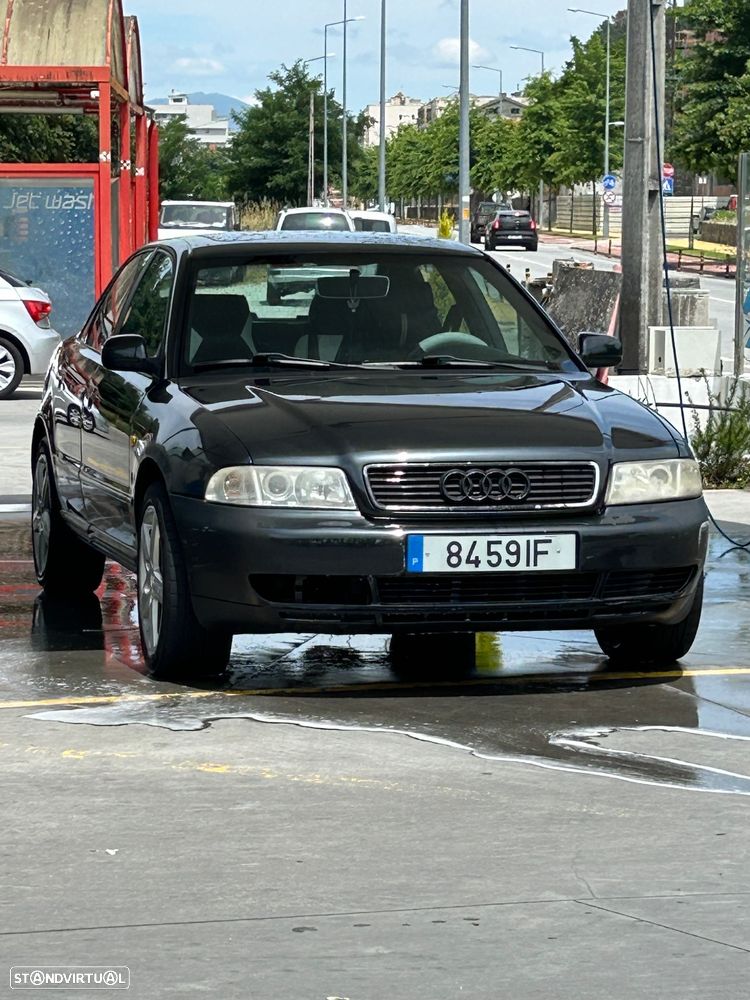 Audi A4 1.6 Ambiente EC - 9