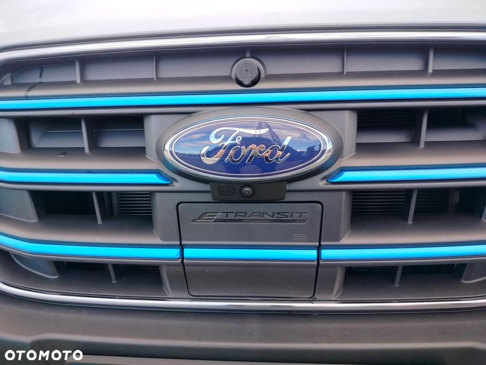 Ford E-TRANSIT - 33