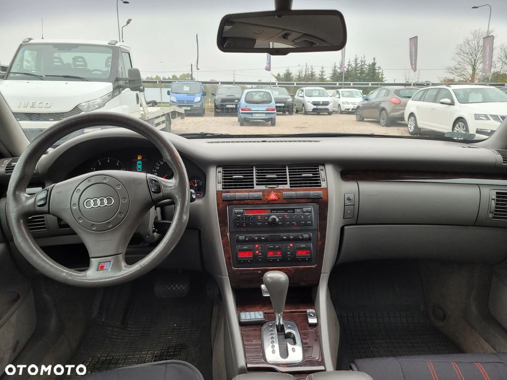 Audi A8 - 10