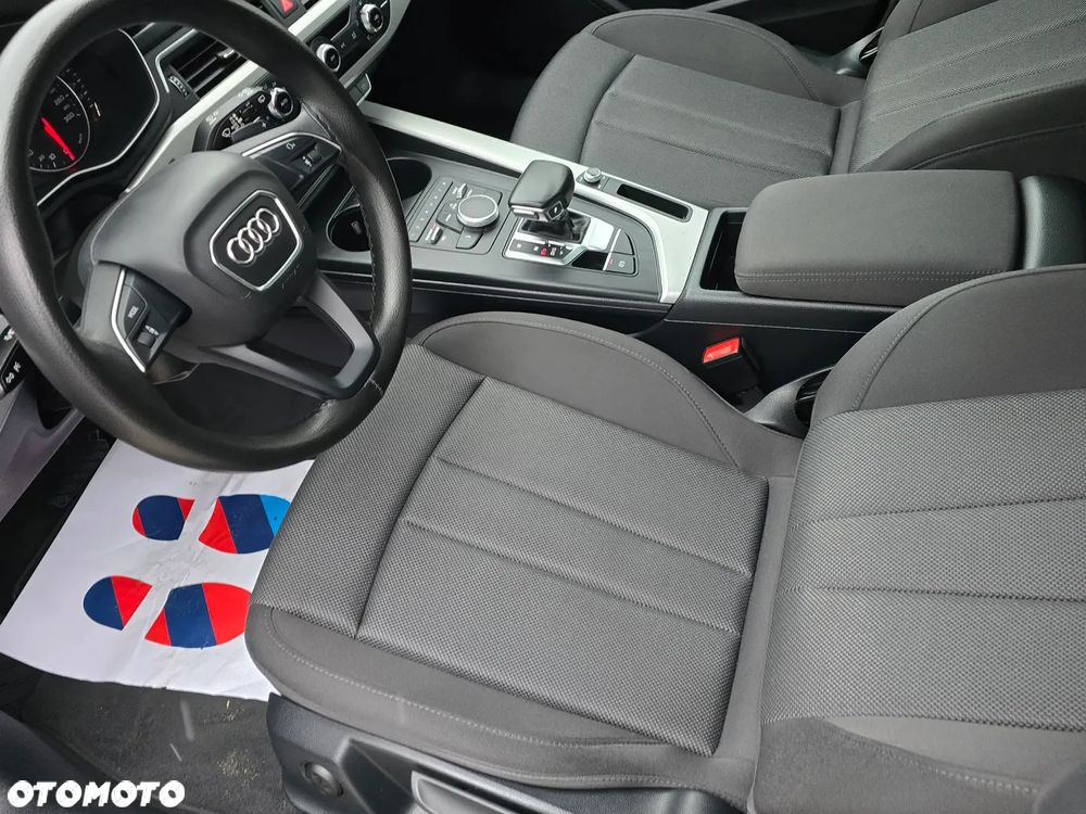 Audi A4 Avant 2.0 TDI S tronic - 26