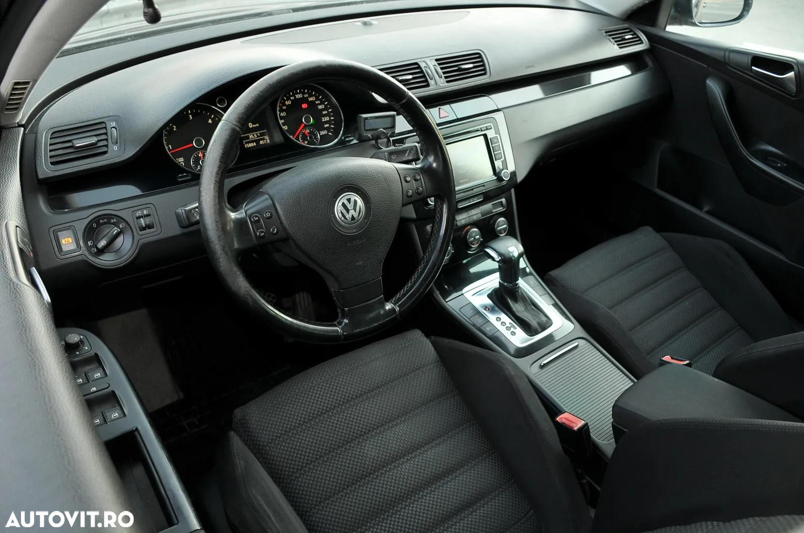 Volkswagen Passat Variant 2.0 TDI DPF DSG Comfortline - 11