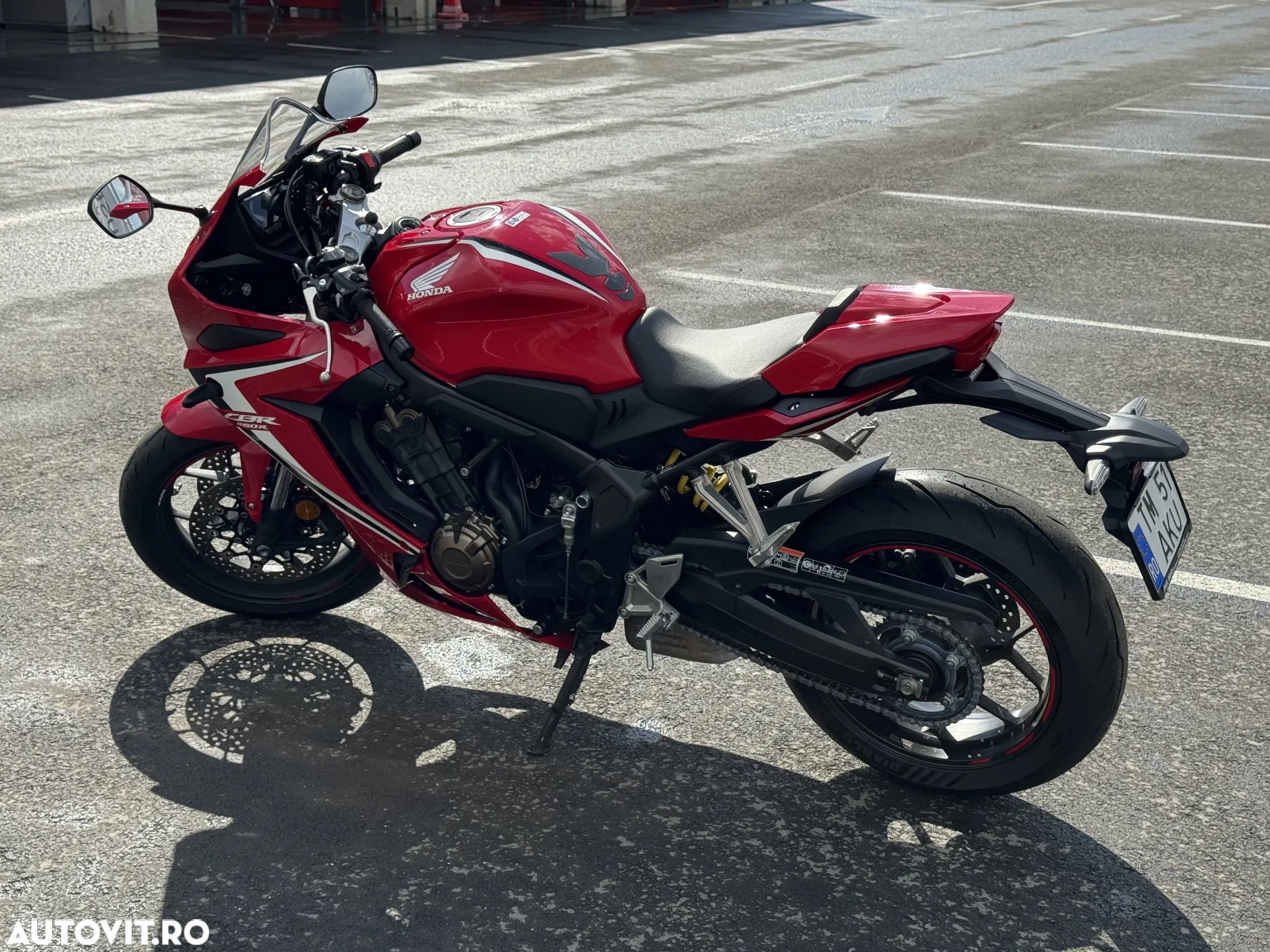 Honda CBR 650R - 6
