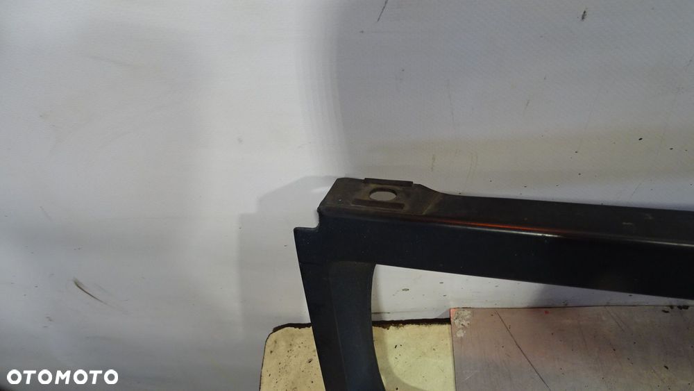 GRILL ATRAPA MERCEDES T1 KACZKA 208D - 8