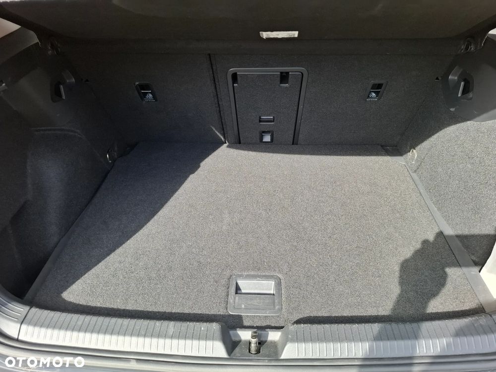 Volkswagen Golf 1.5 TSI EVO Life - 26