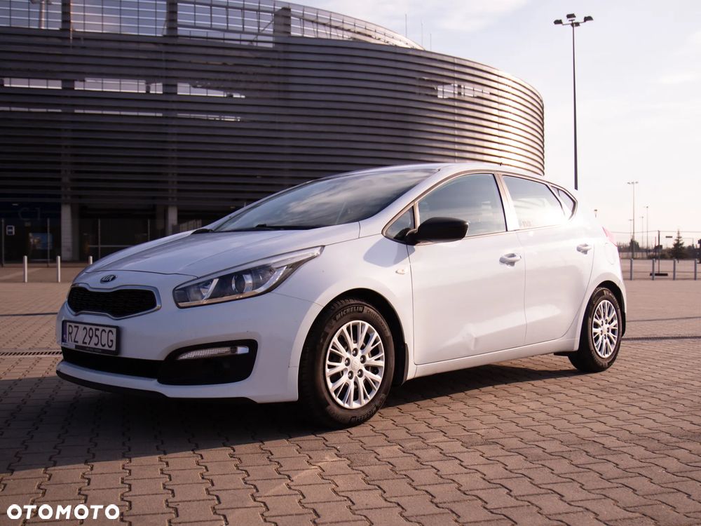 Kia Ceed 1.6 CRDi M - 3