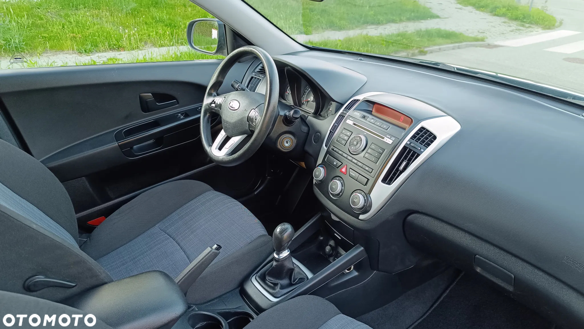 Kia Ceed 1.4 CVVT SW ISG Vision - 10