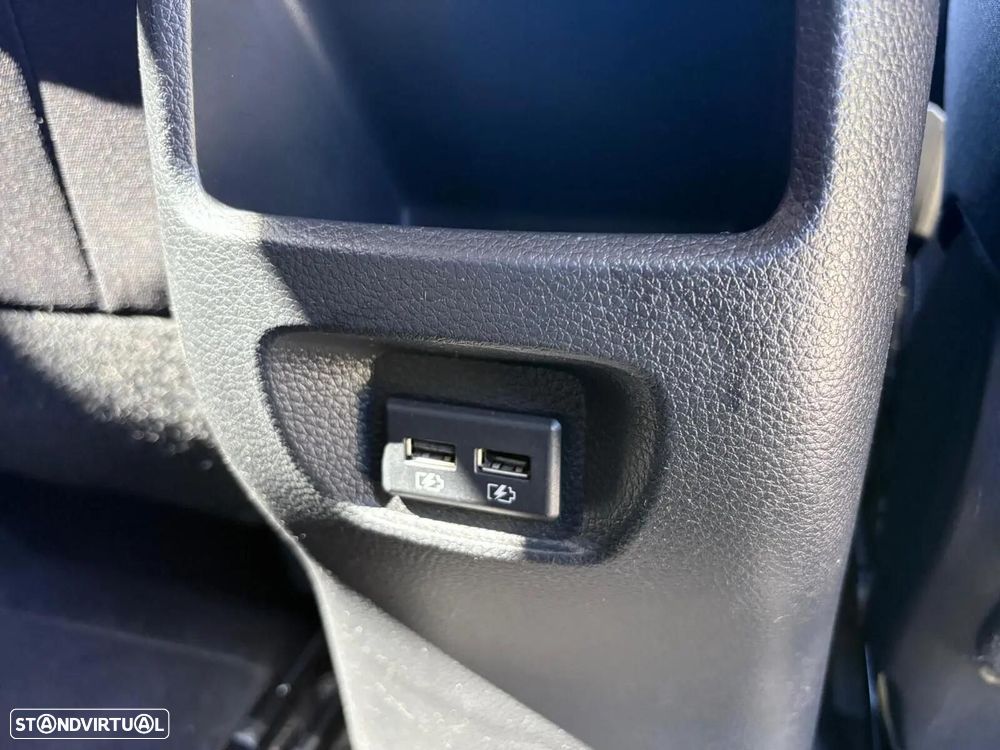 Nissan Qashqai 1.5 dCi N-Connecta J18 - 59