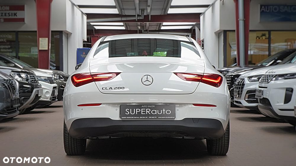Mercedes-Benz CLA 200 7G-DCT - 11
