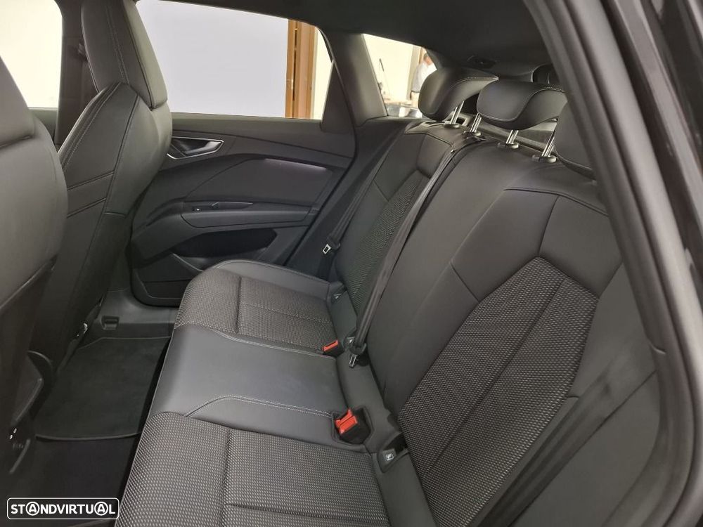 Audi Q4 e-tron 45 82 kWh SE Business - 17