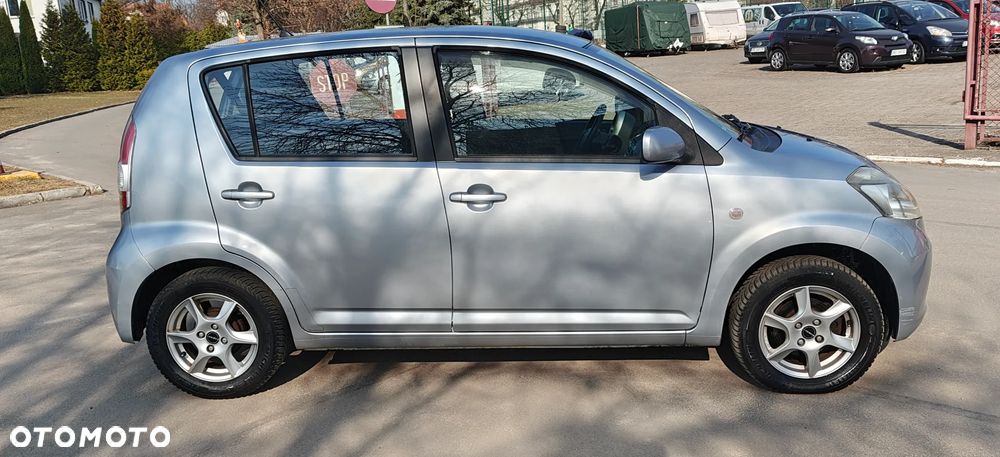 Daihatsu Sirion 1.0 CooLine - 5