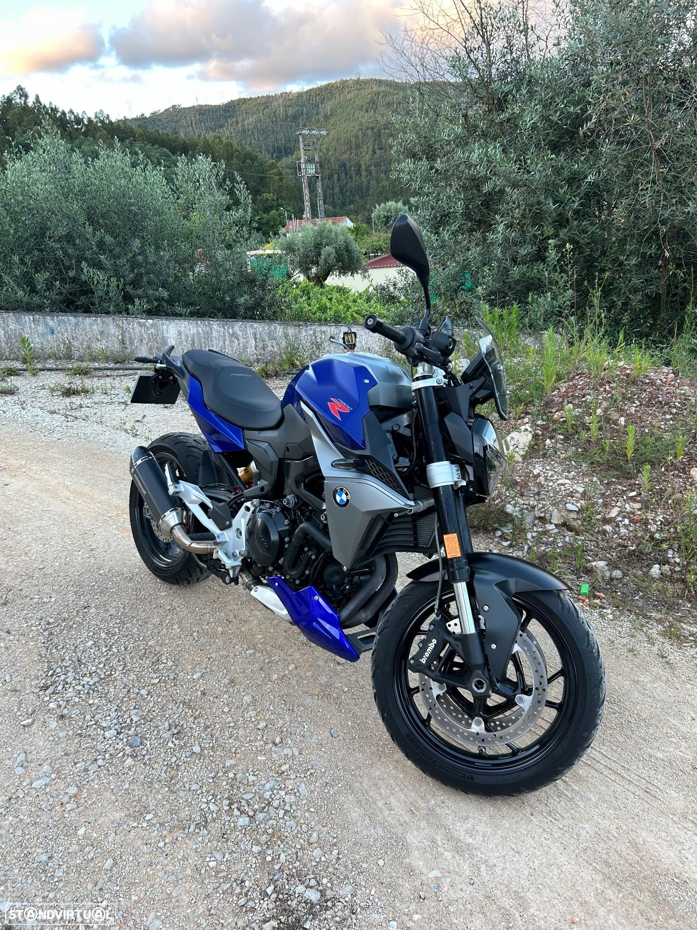 BMW F 900 R - 1