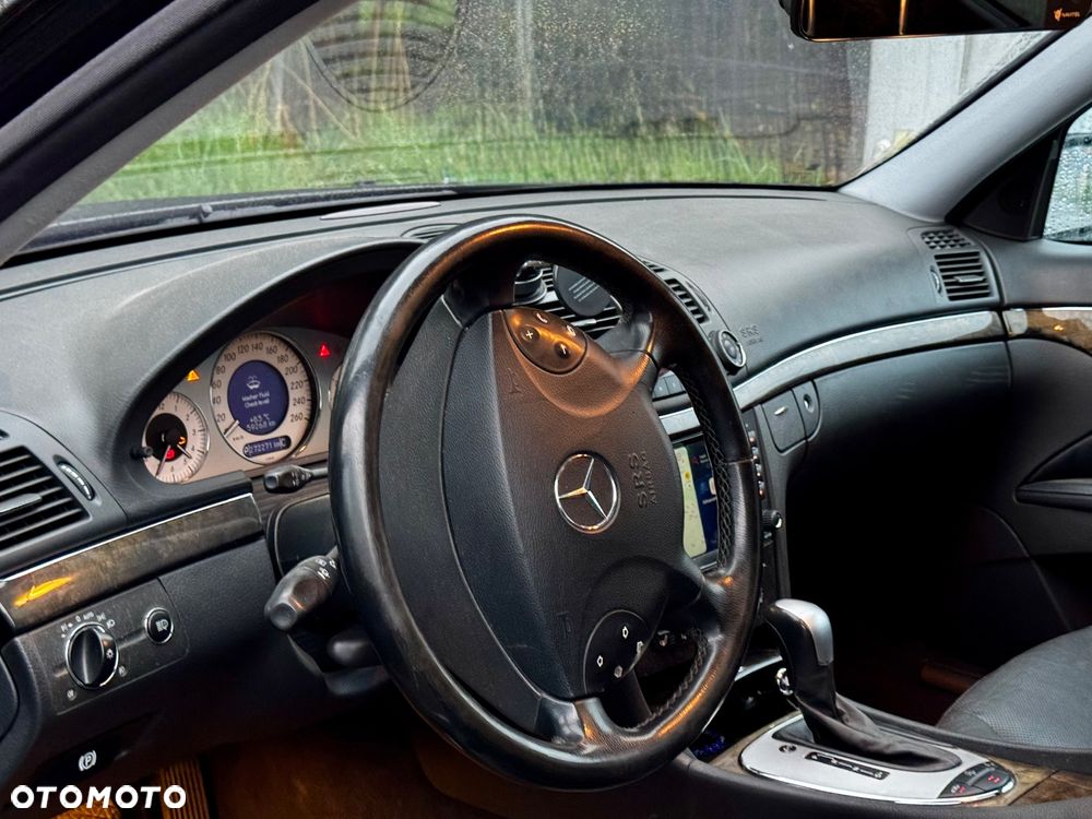 Mercedes-Benz Klasa E 500 4Matic Automatik Avantgarde - 13