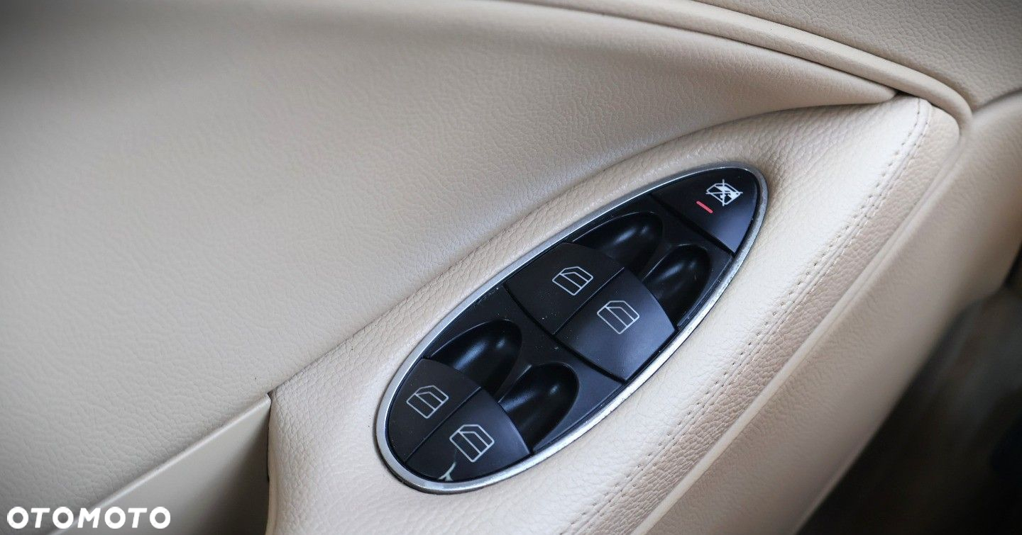 Mercedes-Benz CLS - 27