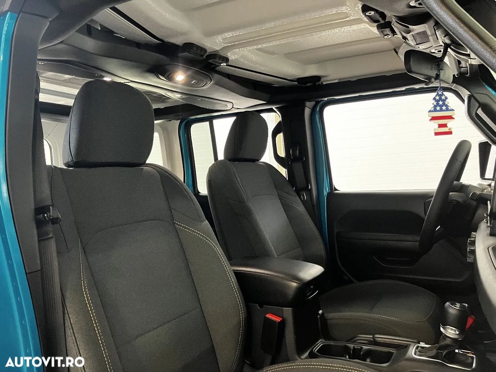 Jeep Wrangler - 9