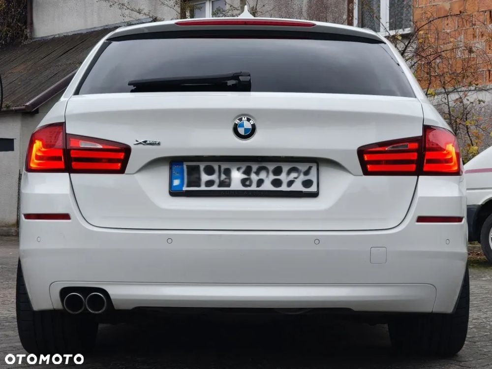 BMW Seria 5 525d xDrive - 21