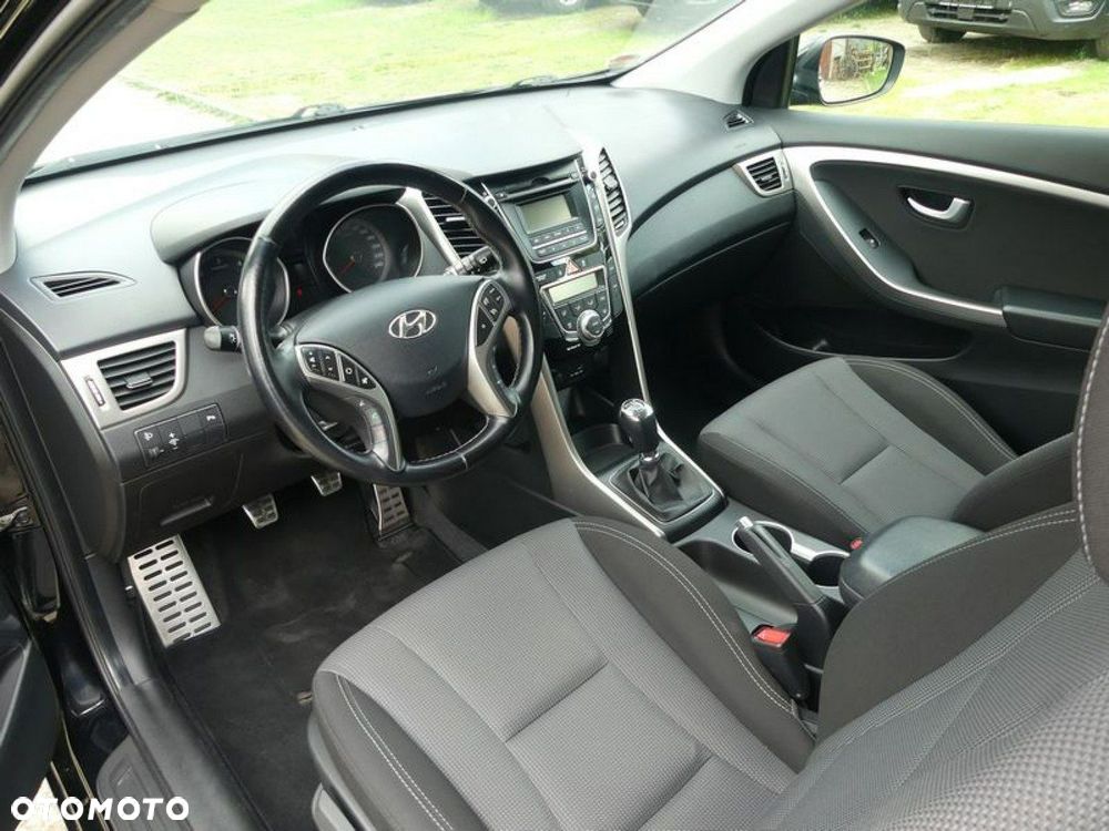 Hyundai i30 1.6 CRDi Premium - 4