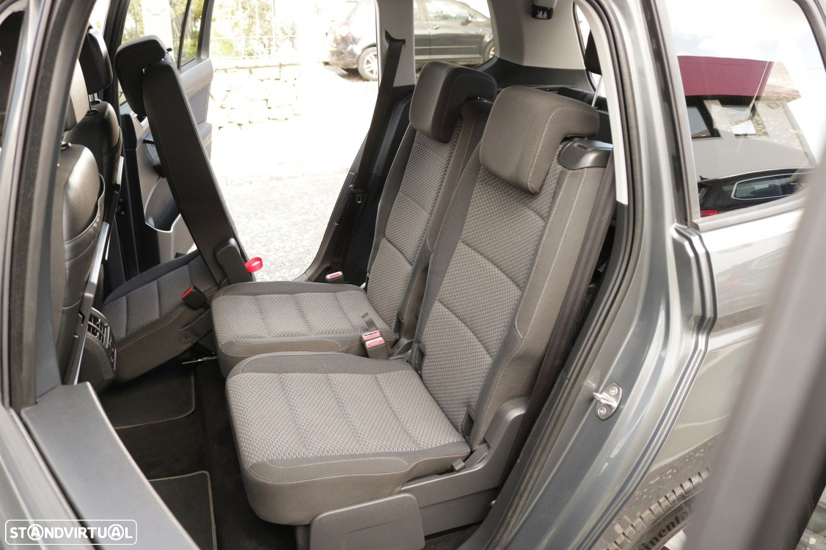 VW Touran 1.6 TDI Confortline DSG - 27