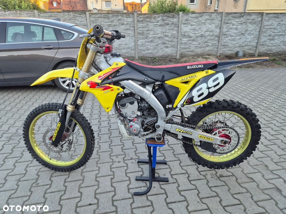 Suzuki RM-Z - 1