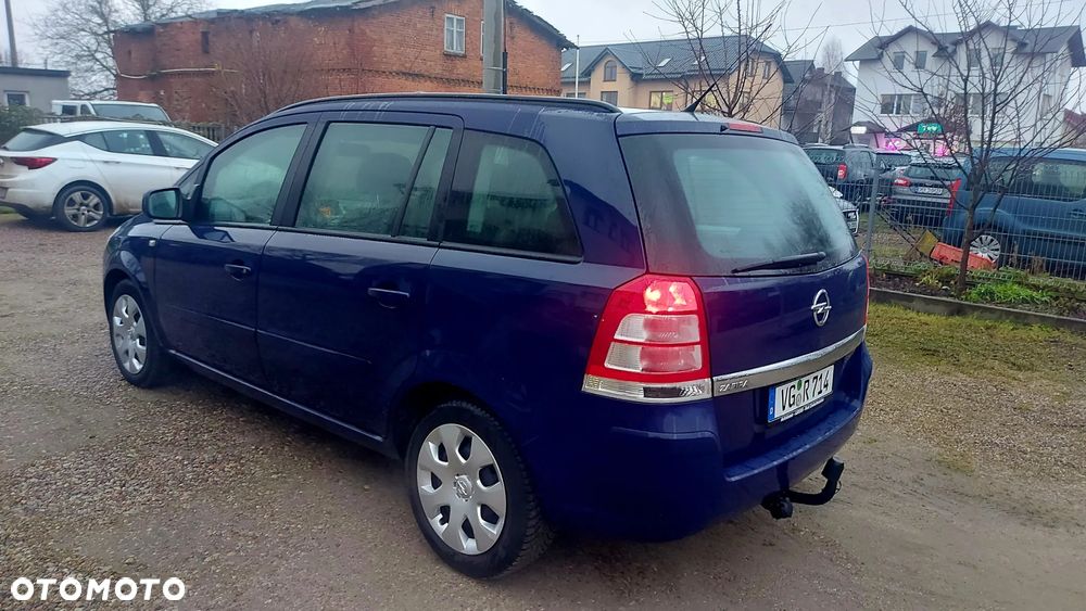 Opel Zafira 1.8 Enjoy - 11