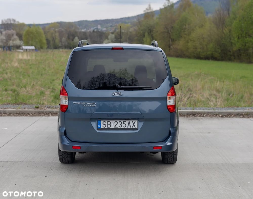 Ford Tourneo Courier - 7