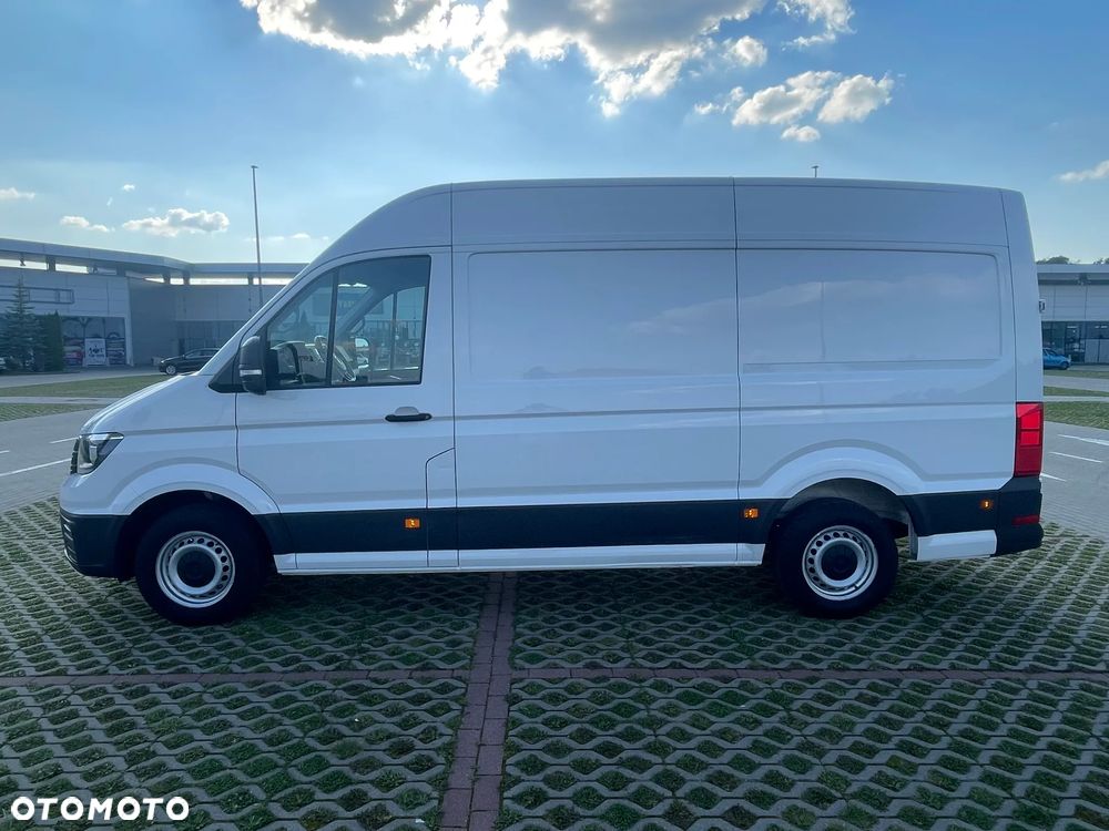 Volkswagen CRAFTER 35 MR 2,0 TDI FWD - 5