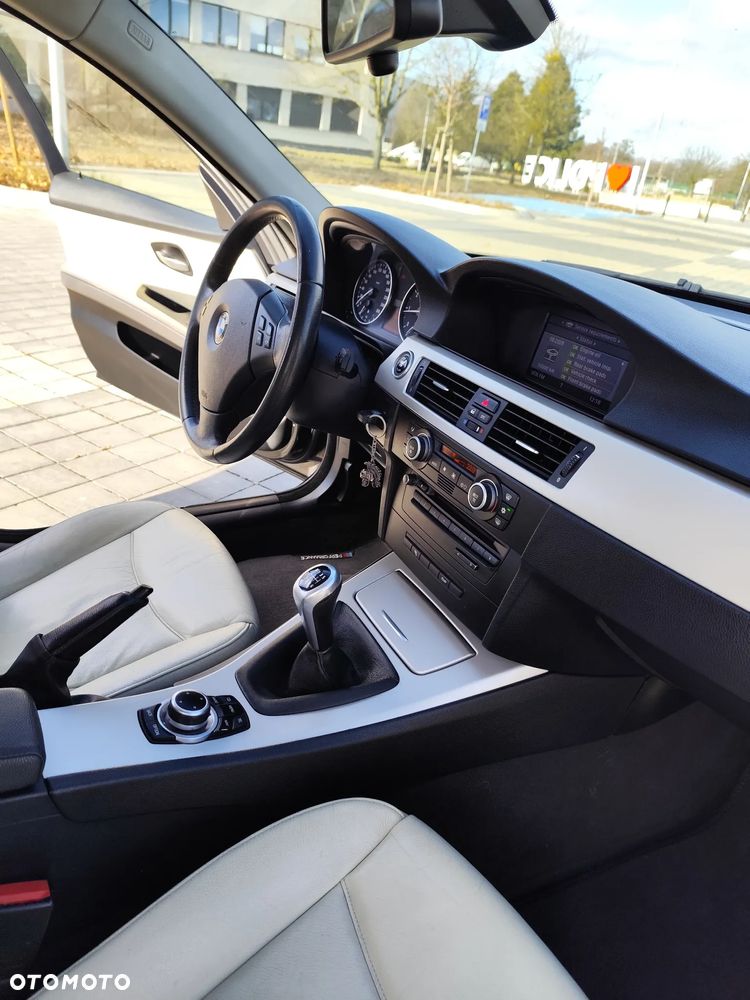 BMW Seria 3 - 22