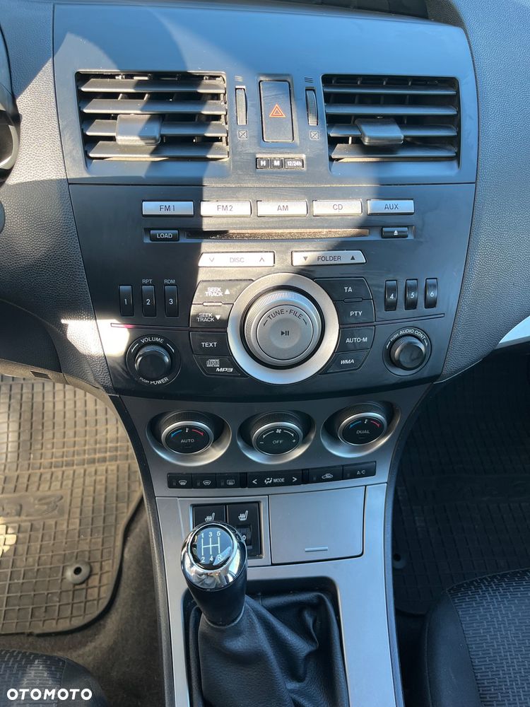 Mazda 3 1.6 Exclusive + - 7