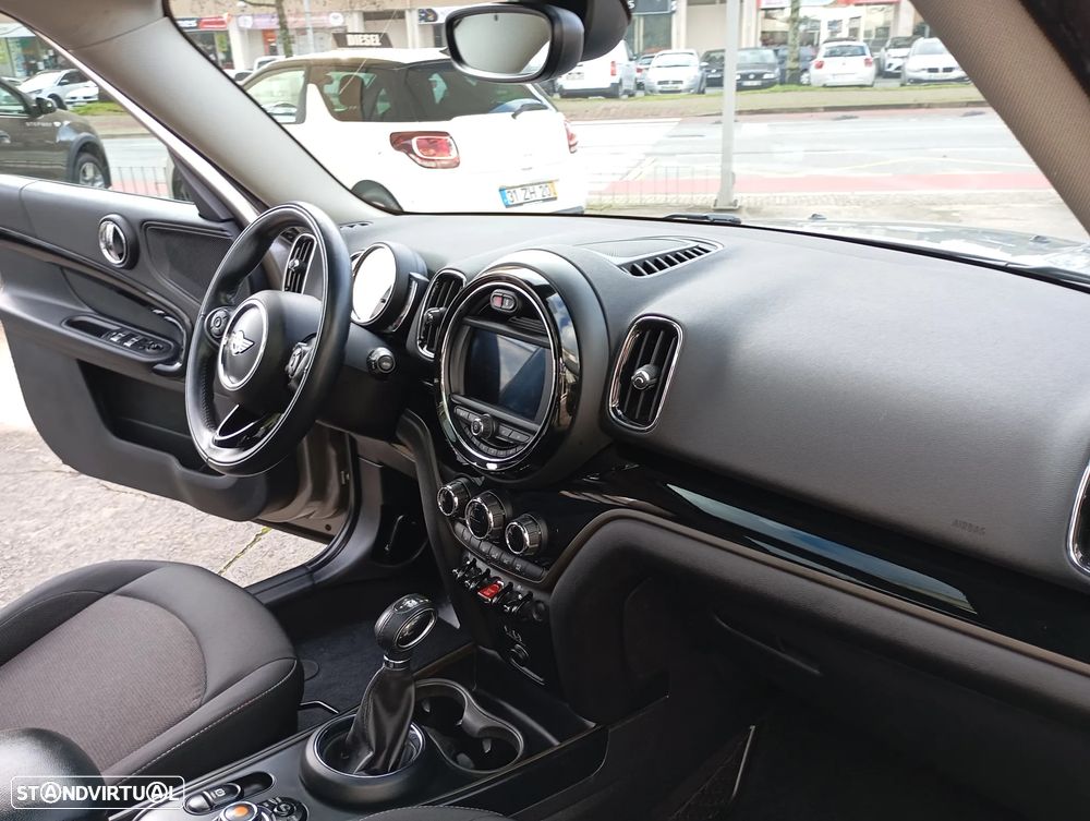 MINI Countryman One Aut. Blackyard - 8