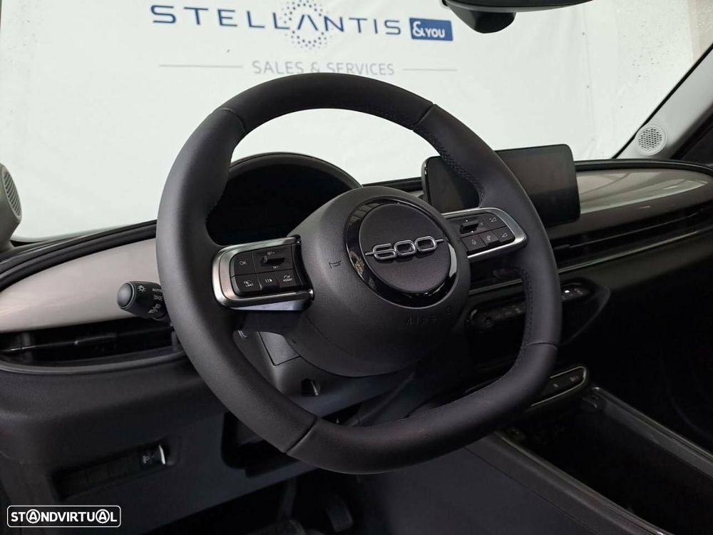 Fiat 600 1.2 Hybrid - 12