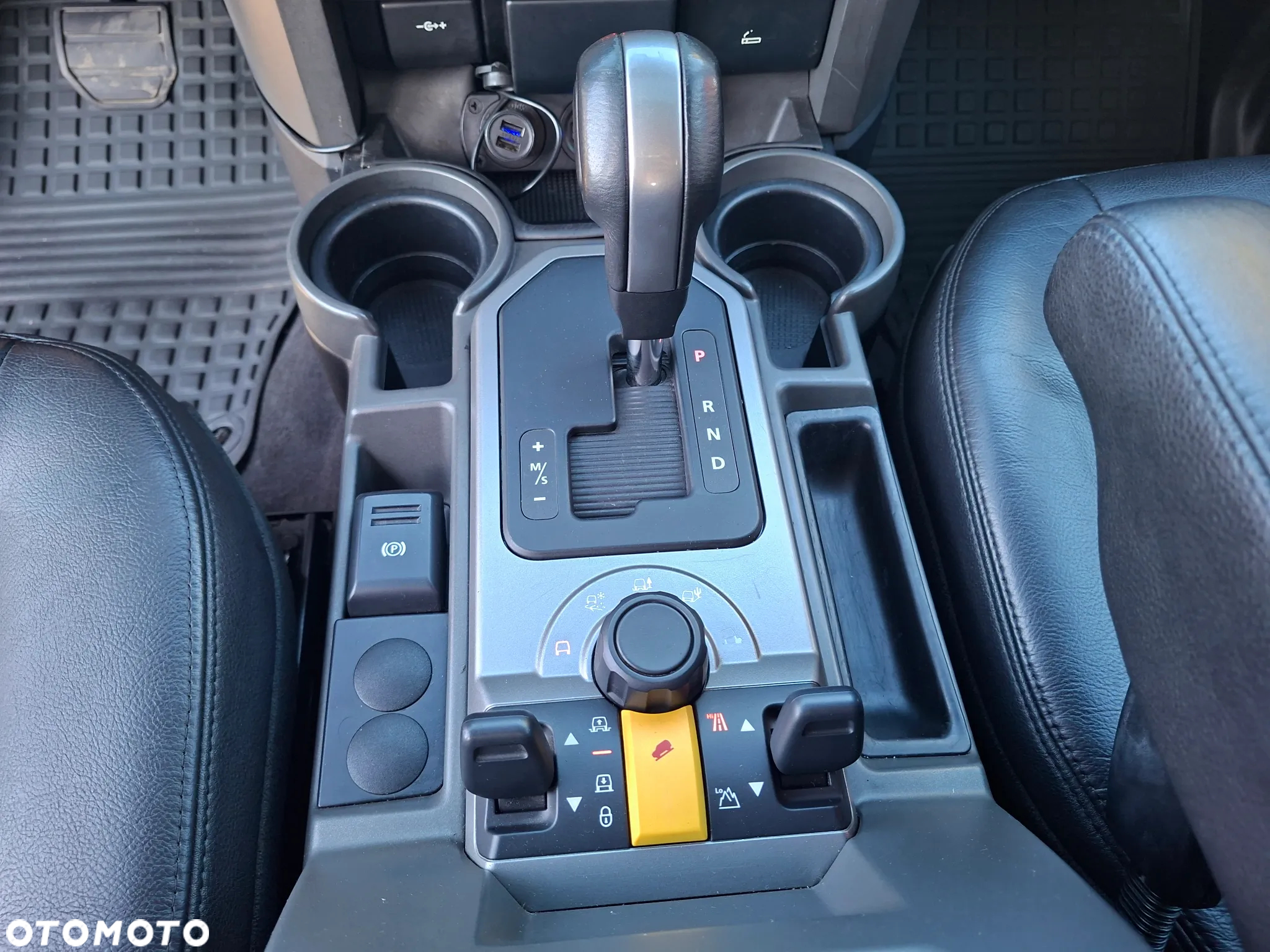 Land Rover Discovery TD V6 HSE - 16
