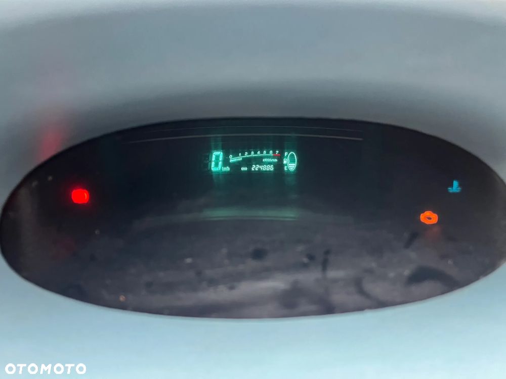 Toyota Yaris 1.0 Base - 8