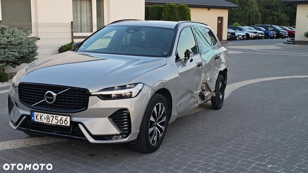 Volvo XC 60 B4 D AWD Plus Dark - 5
