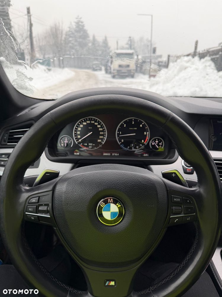 BMW Seria 5 535d Sport-Aut - 12