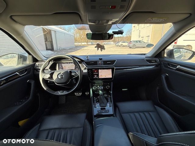 Skoda Superb 2.0 TDI SCR L&K DSG - 9