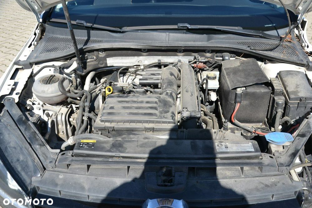 Volkswagen Golf - 18