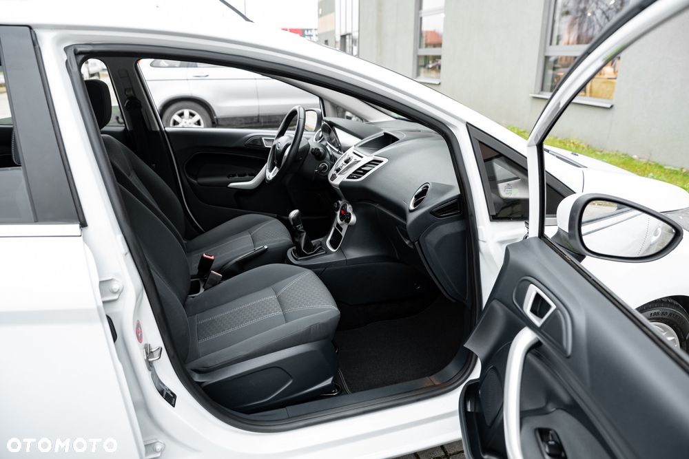 Ford Fiesta 1.6 Ti-VCT Titanium - 22