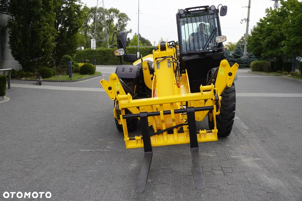 JCB 540-140 / 14 m / 1800 MTH_234573 - 11