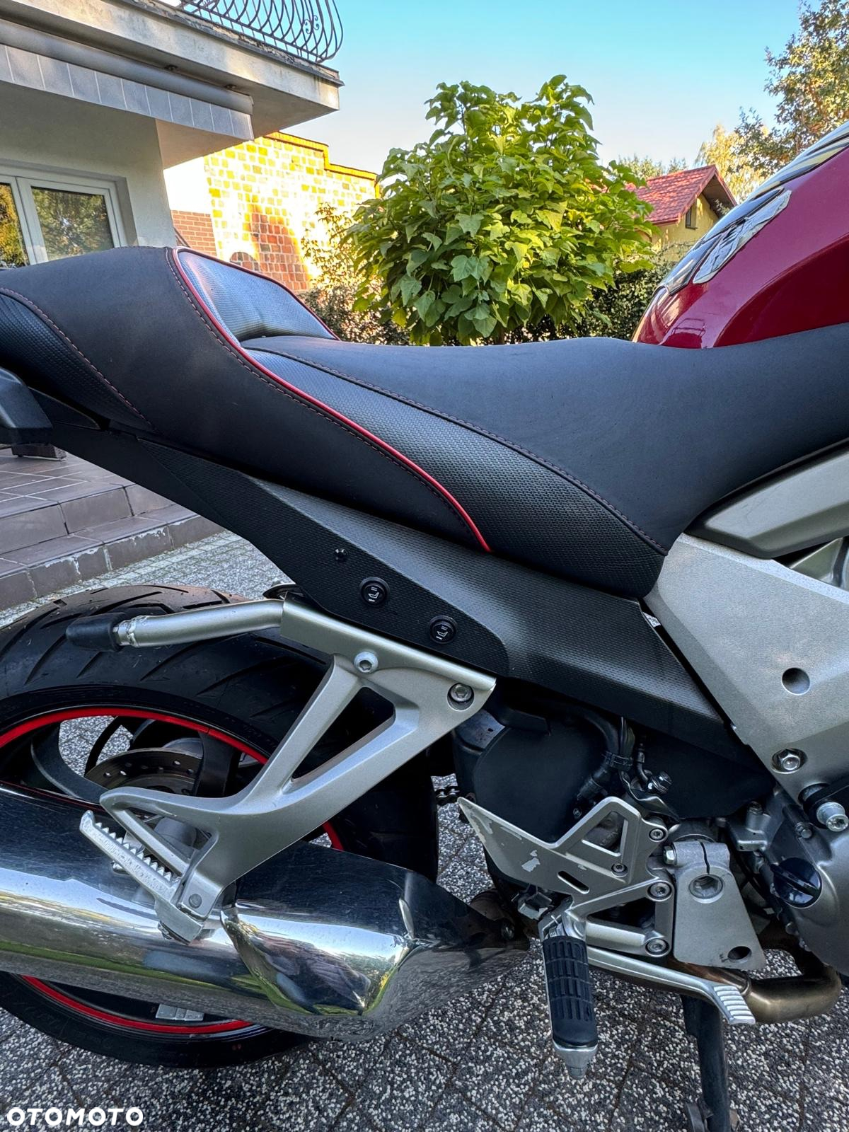 Honda VFR - 6