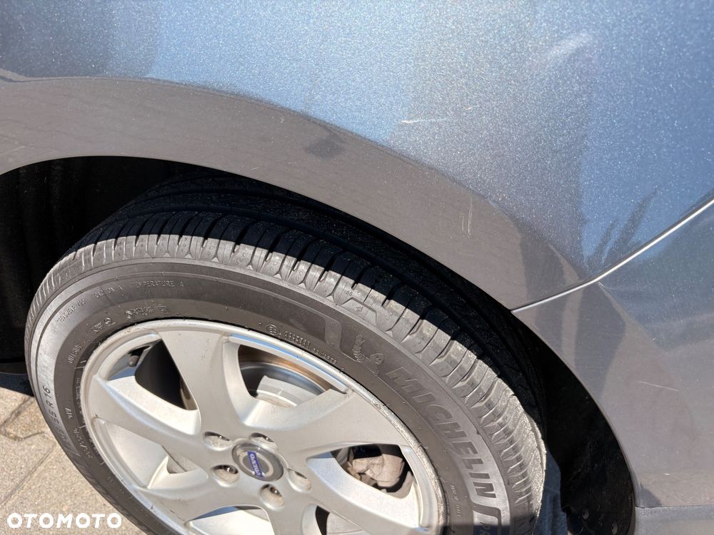 Volvo V40 D3 Momentum - 14