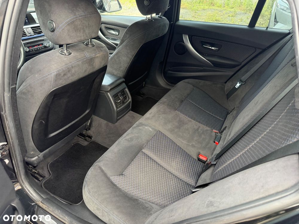 BMW Seria 3 - 37