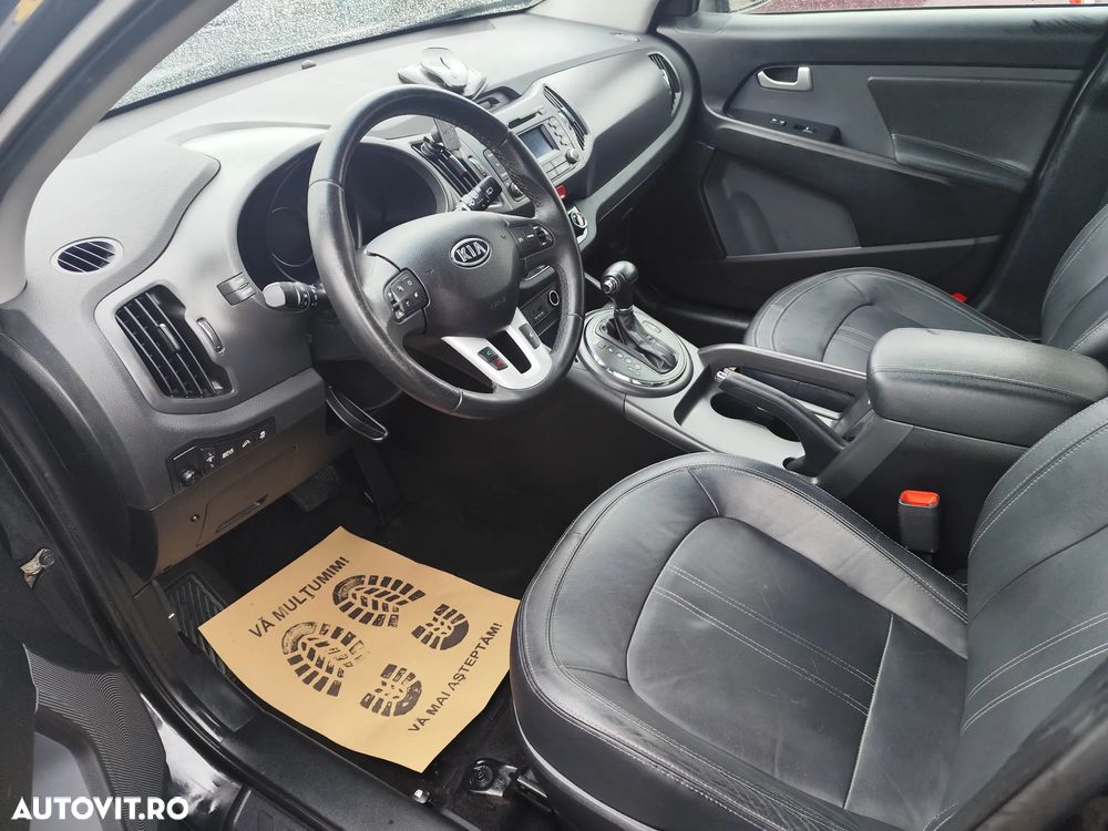 Kia Sportage 2.0 CRDI 4WD Automatik Dream-Team Edition - 6