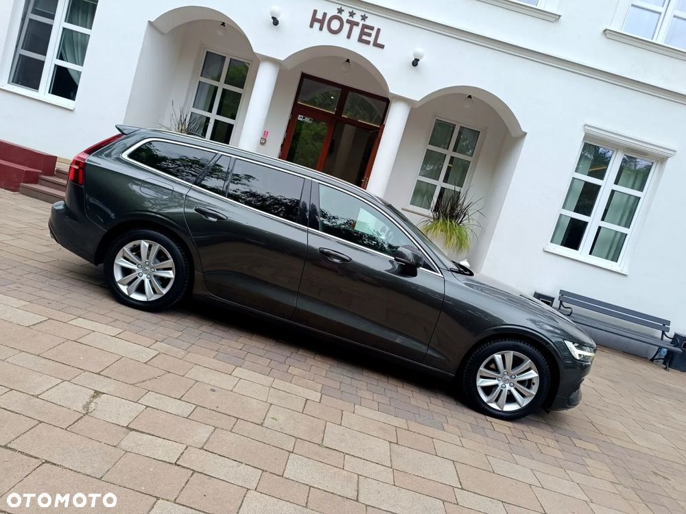 Volvo V60 D3 Momentum Core - 16